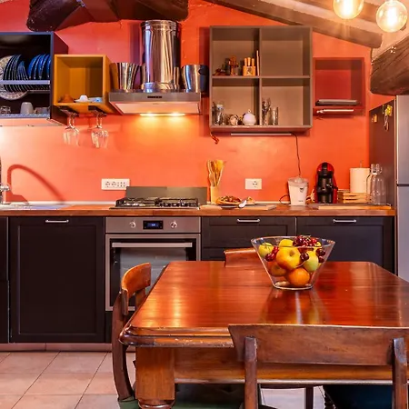 Appartamento Guesthost - Stylish Flat In The Heart Of *