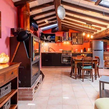 Guesthost - Stylish Flat In The Heart Of Livorno