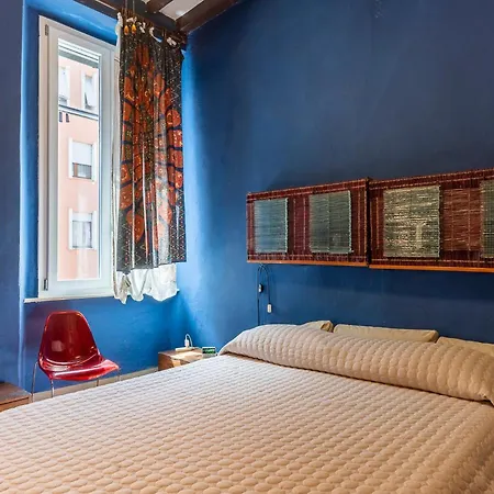 Guesthost - Stylish Flat In The Heart Of Apartment